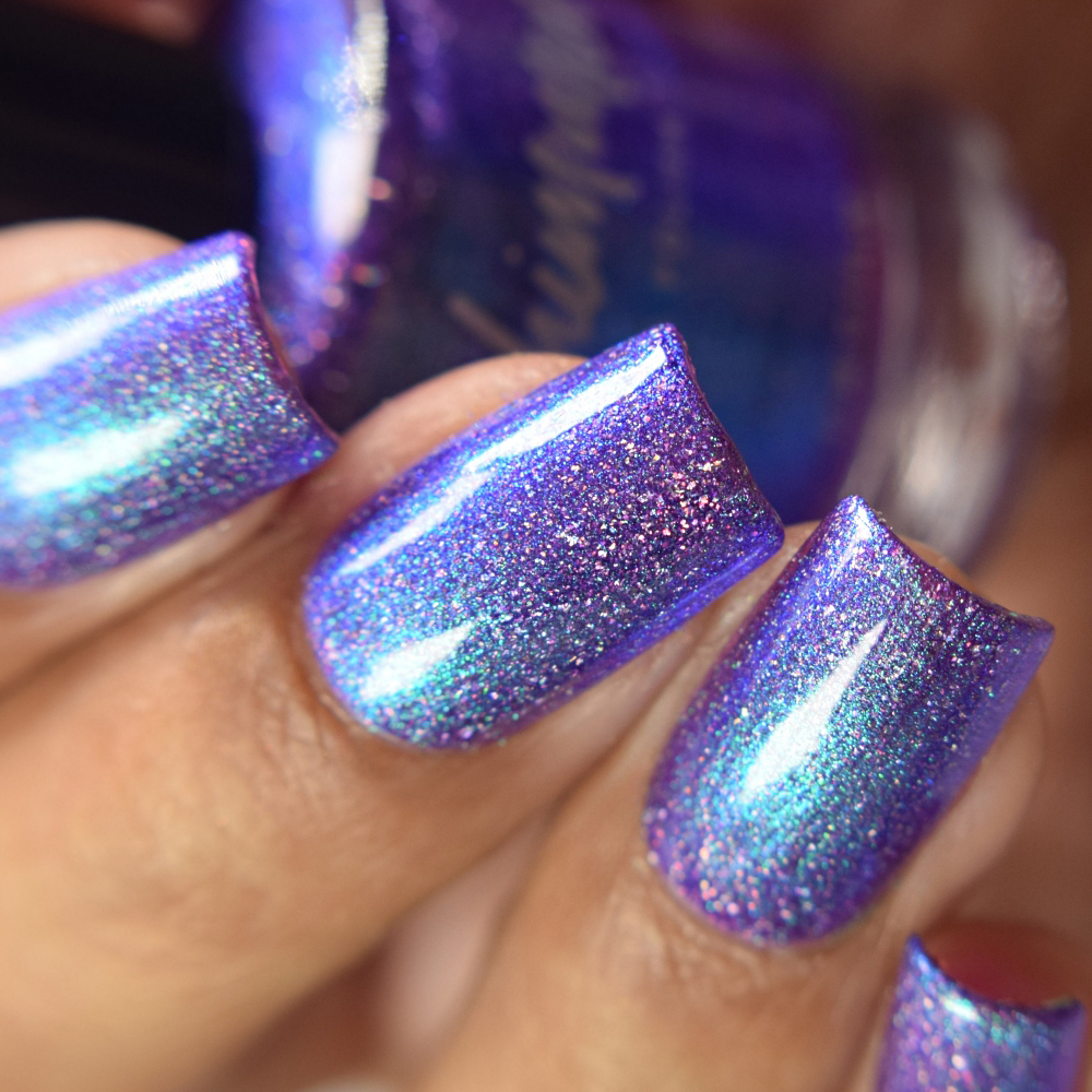People Are Turning Their Nails Into 3D Mermaid Tails